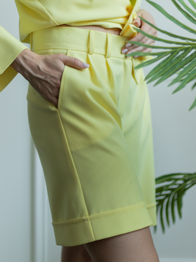 Женская одежда, шорты, артикул: 4452-0566, Цвет: желтый,  Фабрика Трика, фото №1