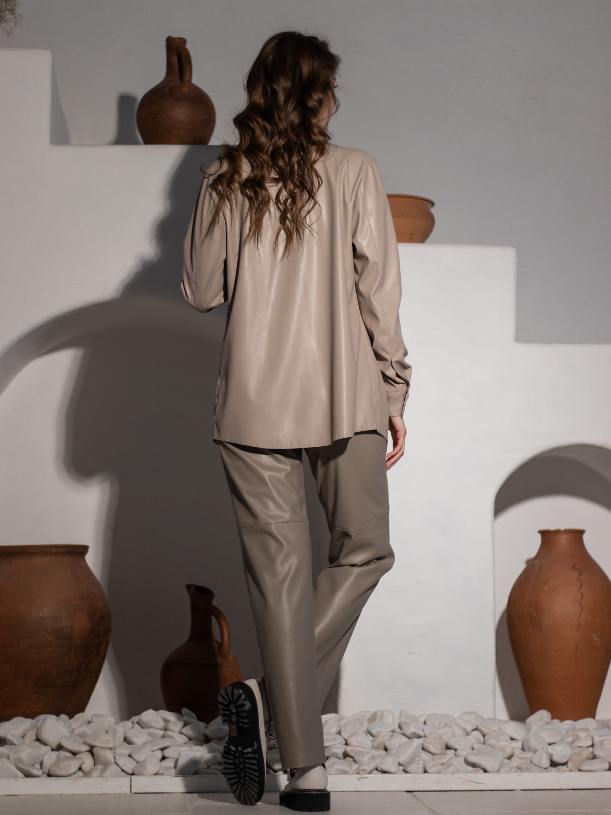 Женская одежда, рубашка из экокожи, артикул: 983-0844, Цвет: бежевый,  Фабрика Трика, фото №1