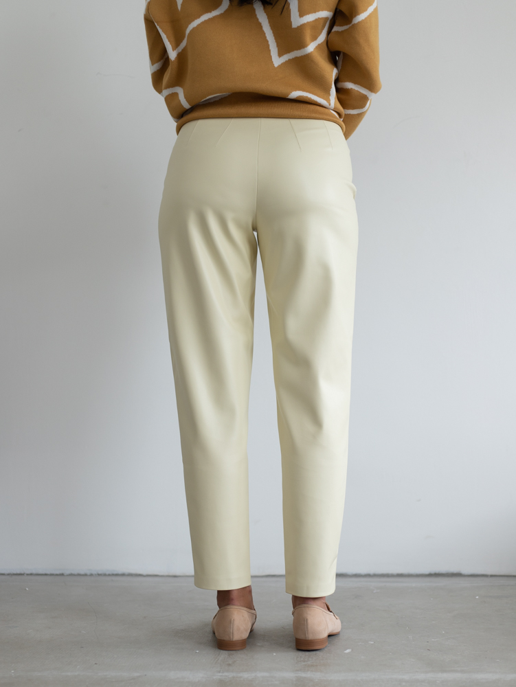Женская одежда, брюки из экокожи, артикул: 4459-0636, Цвет: ,  Фабрика Трика, фото №1
